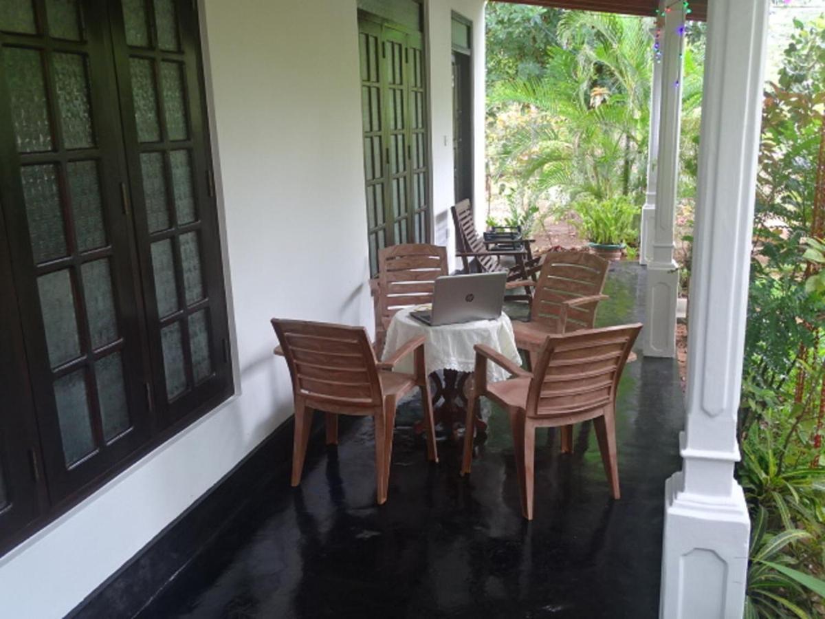 Lovely Lodge Sigiriya Buitenkant foto